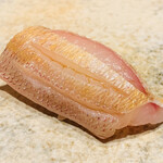 鮨 由う - ・春子鯛 昆布〆