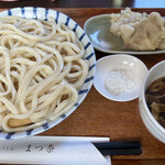 手打ちうどん まつ奈 - 鳥肉汁うどん（並）800円　かしわ天小（３個）450円