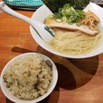 麺屋 六感堂 - 鯵煮干中華そば＋炊込みご飯