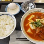 Matsuya - 豆腐キムチチゲセット、生卵、ご飯小