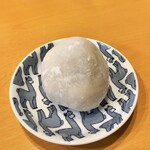 山岸ちまき本舗 - プレミアム苺大福。550円