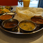 スリマンガラム - ベジタブルミールス