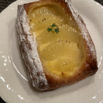 パンブティック ピエニュ - 日向夏のデニッシュ