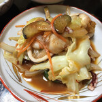 Sousaku Ajidokoro Sorosoro - 海鮮中華炒め　イカ　エビ　ホタテ　好きな物ばかりです。味付けは、オイスター&キムチポイ　ナイスなお味でした。
