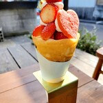 川東クレープ - さぬきのいちご姫クレープ1000円