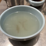 渋谷カオマンガイ - 最初に出てくるスープも絶品でした。