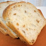 トツゼン ベーカーズ キッチン - 五穀パン