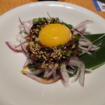 魚民 - 馬肉ユッケ￥５２３