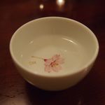 うなぎ亭 友栄 - 出羽桜のお猪口