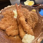 わらく - 左からヒレ 海老フライ メンチカツ