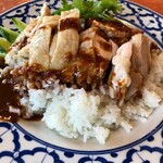 タイ料理 デュシット - 「カオマンガイ」¥1,080-