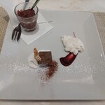 トラットリア チェーロ - デザート３種類ʕ･(ｴ)･ʔ盛り合わせ