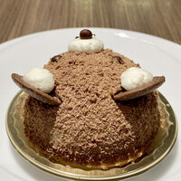 ダルマット 六本木ヒルズ店 - くまさんチョコムース
                      頭部から。