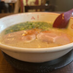 とんこつラーメン専門 八味豚骨 - 