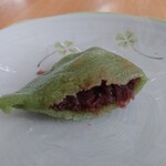 いせや本店 - 草餅断面