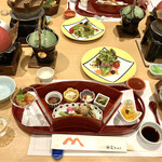ホテル鹿の湯・花もみじ - 夕食コース　雅