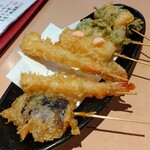 鮮魚と串焼き 鮮王 - 衣が薄い串天各種は絶対食べた方が良いね