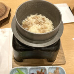 ホテル鹿の湯・花もみじ - 鶏ときのこの釜飯　香の物三種盛り