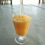 海の見えるレストラン マテリア - 萩原フルーツ農園の濃厚桃ジュース(Sサイズ)