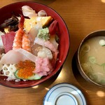 海鮮炉端と寿司　やよい - '22/02/12 海鮮丼（税込990円）