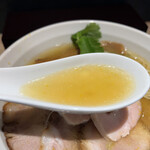 麦処 八と丁 - 濃い塩スープ