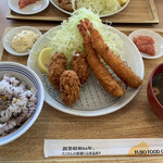 Katsuma - 牡蠣海老フライ定食
