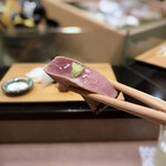 鮨処 多田 - ひっさげのステーキ 塩パラ山葵 リフト