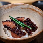 日本料理FUJI - ブツブツ言ってたら、本当に蛸の先っちょをご飯にして下さいました＼(^o^)／　因みに皆さんには「牛の時雨煮」