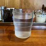 横浜家系ラーメン 三郷家 - 水。