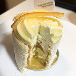 パティスリー・パリセヴェイユ - ロアジス650円税込　断面