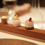 ラ・ベ - アミューズ