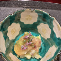 奈良 而今 - 奈良県産九条葱、針烏賊、赤貝のぬた和え
                レモンゼリーを載せて