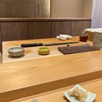 寿司割烹 魚紋 - 板場