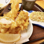 ふる里うどん  - 鶏天は神の味。