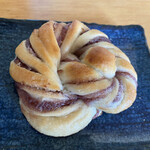 点心 - あんぱん　200円 ウールマークですな。