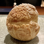 蒼 - 出来立てのシュークリーム
      このタイミングに合わせて準備されたシュークリーム、皮がサクサクっとして美味しいの極みです！！