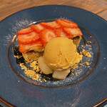 ドルチェリア ズッカ - 2021/11/23   店内でケーキをイートインの場合♡ 甘さを抑えスッキリととても美味♡