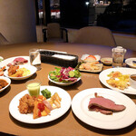 ヒルトン小田原リゾート＆スパ - 料理写真:一巡目はグレービーソースでローストビーフを。