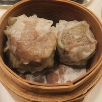 崎陽軒本店 嘉宮 - 崎陽軒シウマイの食べ比べ