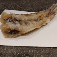 鮨結う翼 - メヒカリの唐揚げ　サクッとジューシーで骨まで丸ごといただきます！