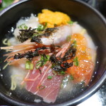 小樽海鮮丼 ガンガン亭 - 出汁をかけて 2022.2月