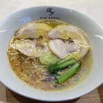 黄金の塩らぁ麺 ドゥエイタリアン - 黄金の塩らぁ麺