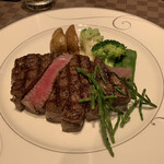 Bistro食彩家 ここっと - A5ランクのシャトーブリアン　ミディアムレア