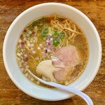 Kai To Ushi No Chuukasoba Umi Tora - 醤油ラーメン