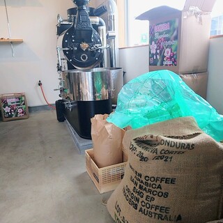 BROWN WORKS COFFEE_2