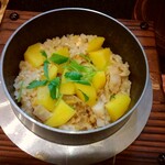 釜飯と和食 旬 - ホタテとジャガバターの釜飯