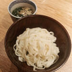 高太郎 - ぶっかけうどんの細麺