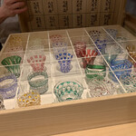 168331635 - カラフルな秀石の江戸切子。