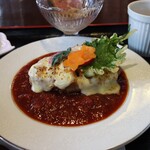 デジャヴ - チーズのせトマトソースハンバーグ