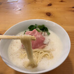 まほろば - 麺も美しい　ボケてるけど